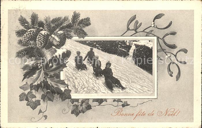 Schlitten Schnee Kirchenglocke Tannenzapfen Mistel Weihnachten