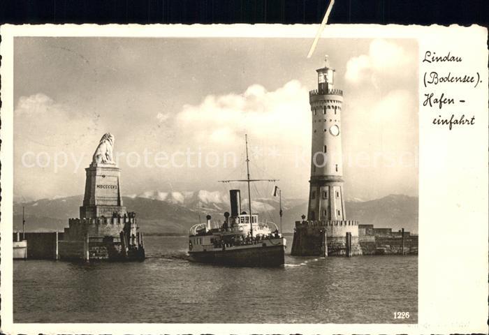 Leuchtturm Lighthouse Dampfer Lindau Bodensee Hafeneinfahrt