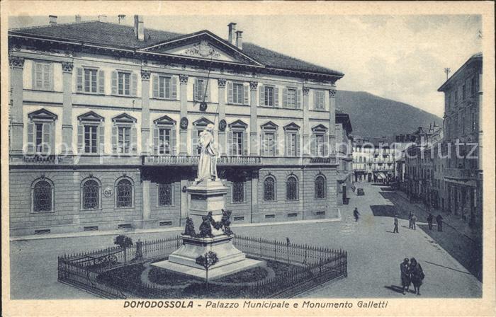 Domodossola Palazzo Municipale Monumento Galletti