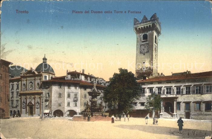 Trento Piazza del Duomo Torre Fontana