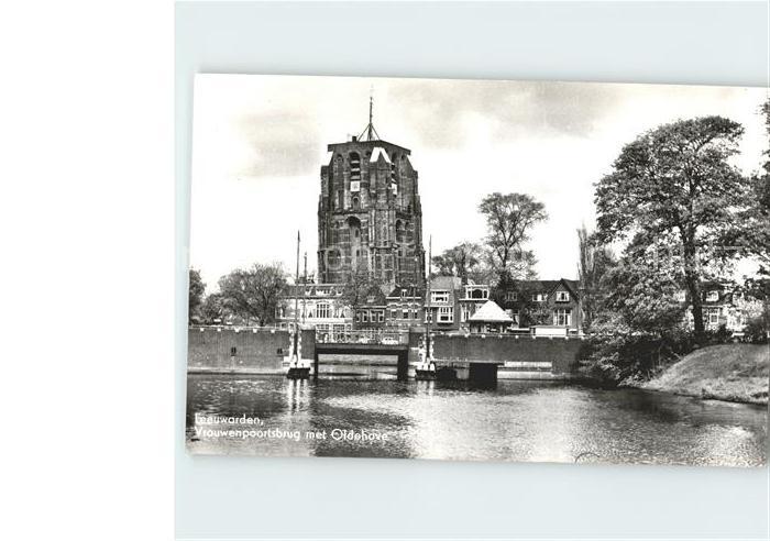 Leeuwarden Vrouwenpoortsbrug met Oldehove