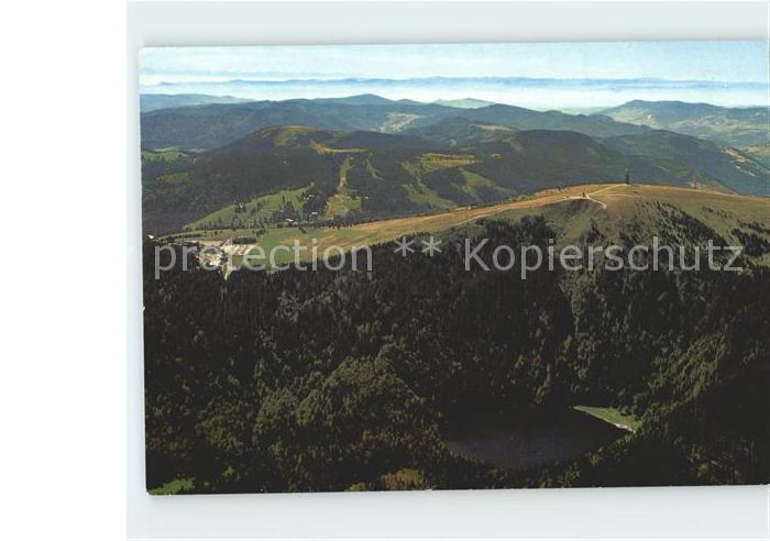 Feldberg Schwarzwald mit Feldsee Fliegeraufnahme
