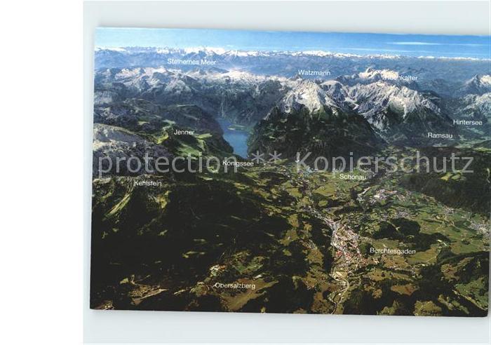 BERCHTESGADEN Bayern Berchtesgadener Talkessel mit Bergpanorama Fliegeraufnahme