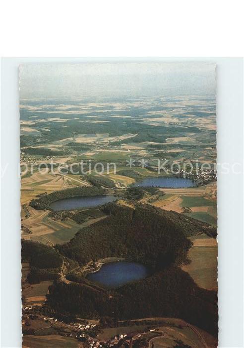 Daun Eifel Gemuendener Maar Weinfelder Maar Schalkenmehrener Maar Fliegeraufnahm