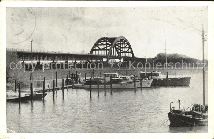Hedel Verkeersbrug gezicht jachthaven
