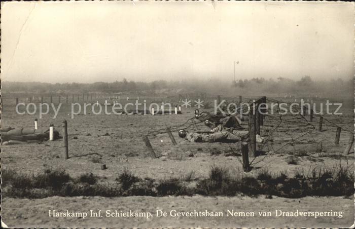 Harskamp Inf. Schietkamp De Gevechtsbahn Nemen Draadversperring