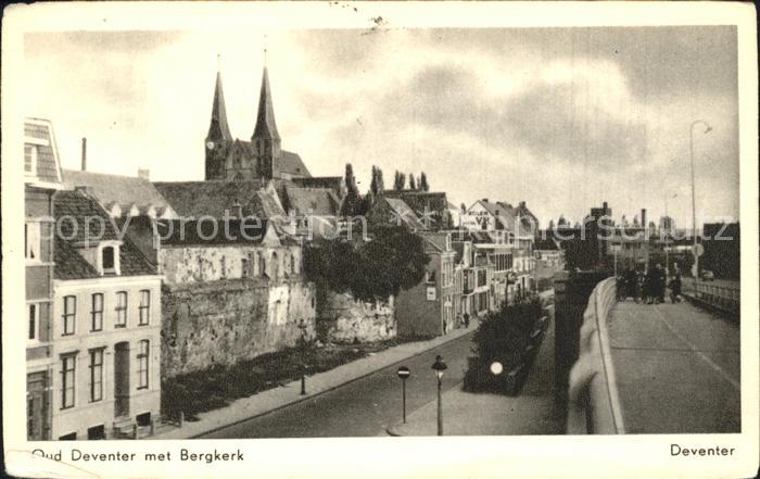 Deventer Gezicht met Bergkerk Kirche