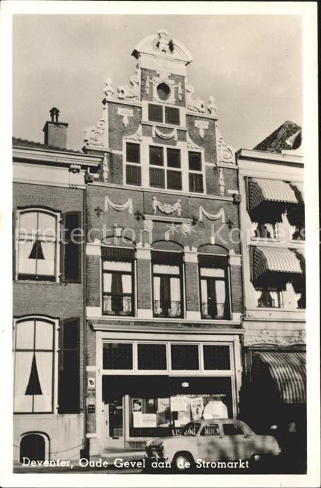 Deventer Oude Gevel aan de Stromarkt Giebel