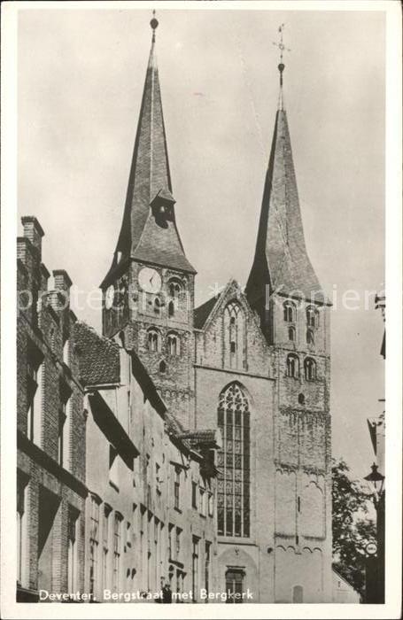 Deventer Bergstraat met Bergkerk Kirche