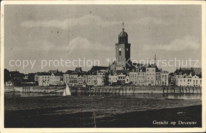Deventer Gezicht met Kerk Kirche