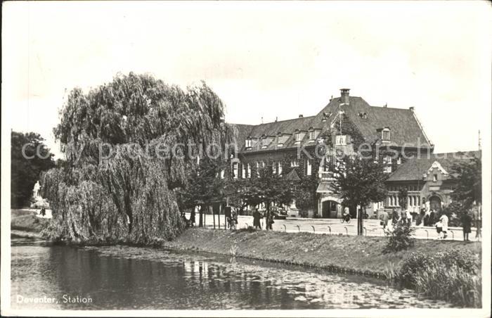 Deventer Station Bahnhof Partie am Fluss