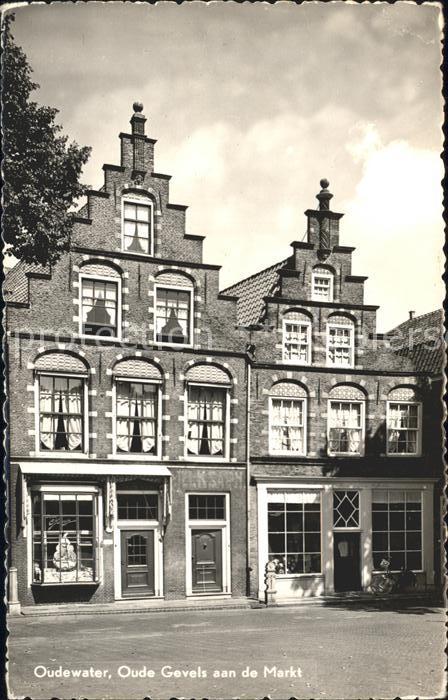 Oudewater Oude Gevels aan de Markt Giebelhaus