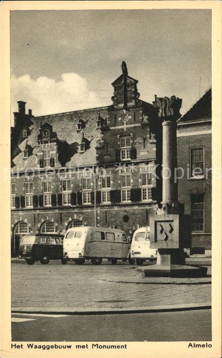 Almelo Waaggebouw met Monument Denkmal