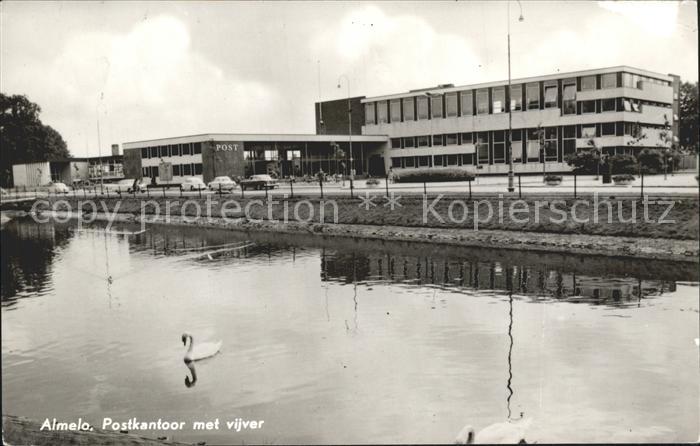 Almelo Postkantoor met vijver Schwan