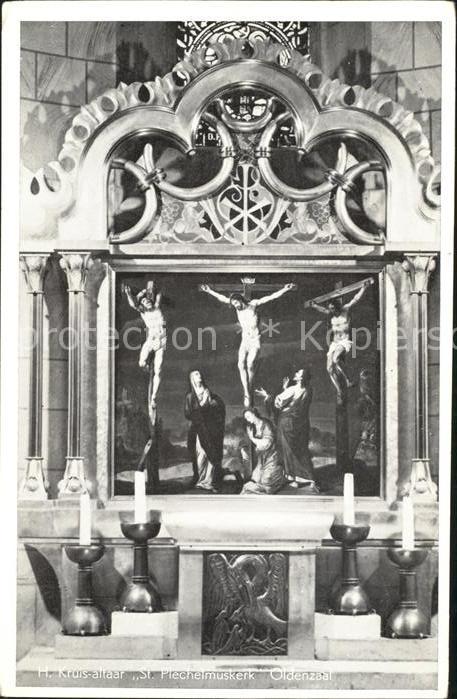 Oldenzaal Kruis altar St. Plechelmuskerk