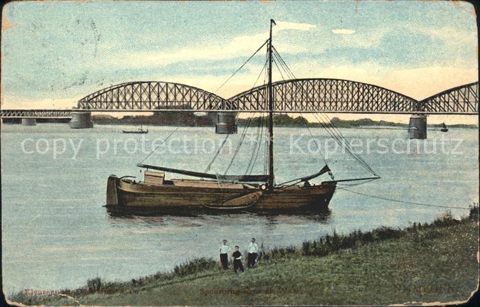 Nijmegen Bruecke Segelboot