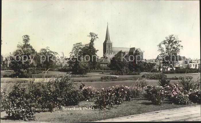 Kampen Niederlande Plantsoen met Bovenkerk