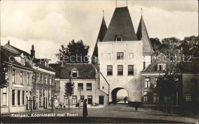 Kampen Niederlande Koornmarkt met Poort 1337