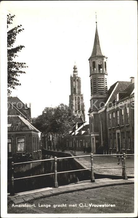 Amersfoort Lange gracht met OL Vrouwetoren