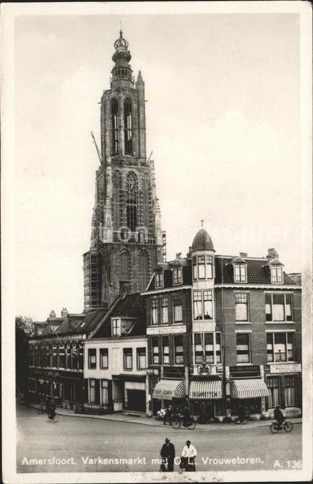 Amersfoort Varkensmarkt met OL Vrouwetoren