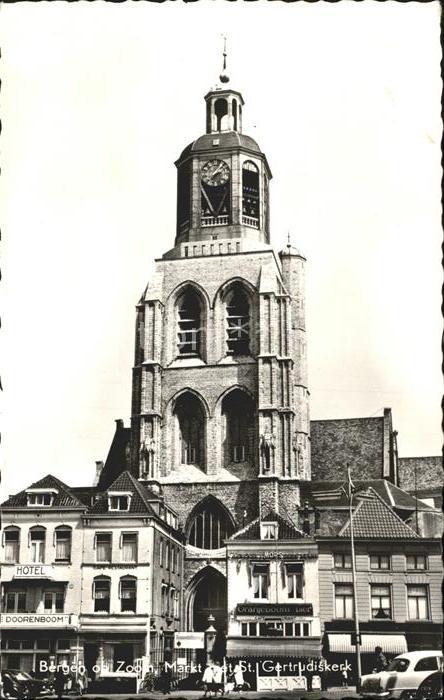 Bergen op Zoom Markt St. Gertrudiskerk