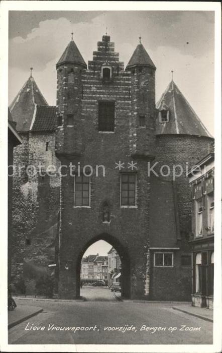 Bergen op Zoom Lieve Vrouwepoort voorzijde