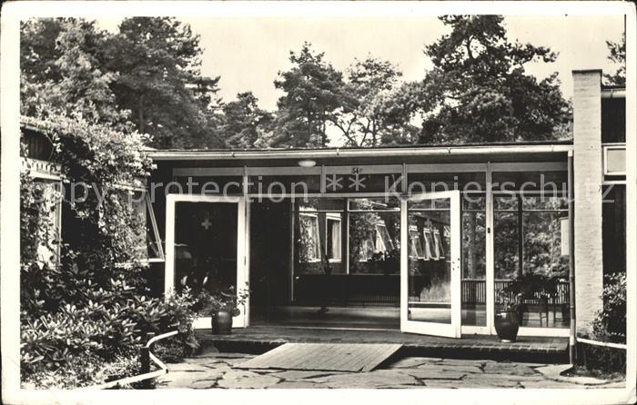 Zeist Ingang Henry Dunanthuis Roode Kruis