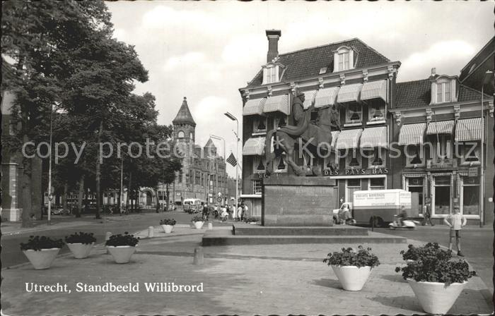 Utrecht Standbeeld Willibrord Denkmal