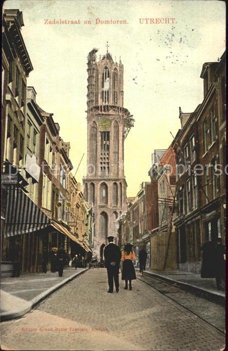 Utrecht Zadelstraat en Domtoren