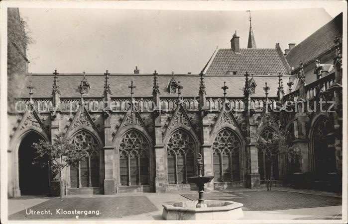 Utrecht Kloostergang Brunnen