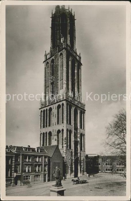 Utrecht Domplein Domtoren Monument
