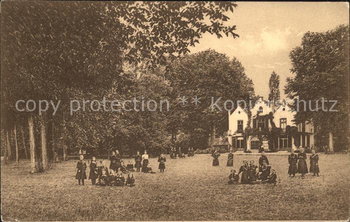 Vucht Pensionnat Regina Coeli Parc