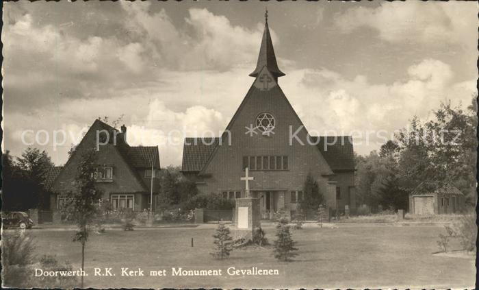 Doorwerth Kerk met Monument Gervallenen