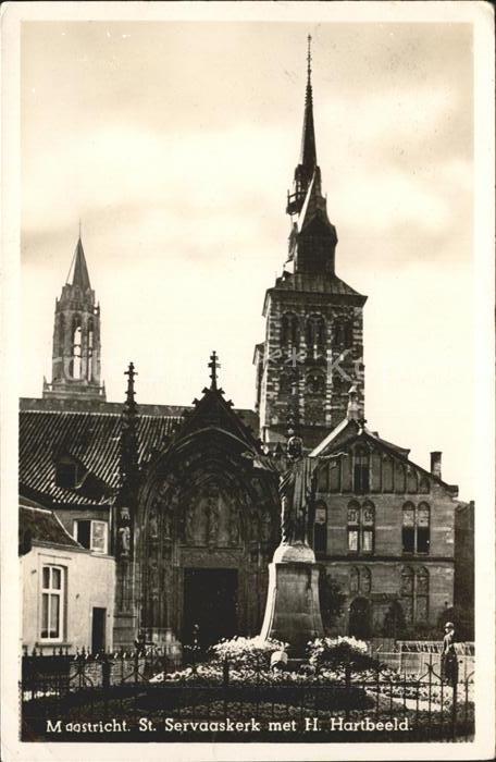 Maastricht St. Servaaskerk met H. Hartbeeld