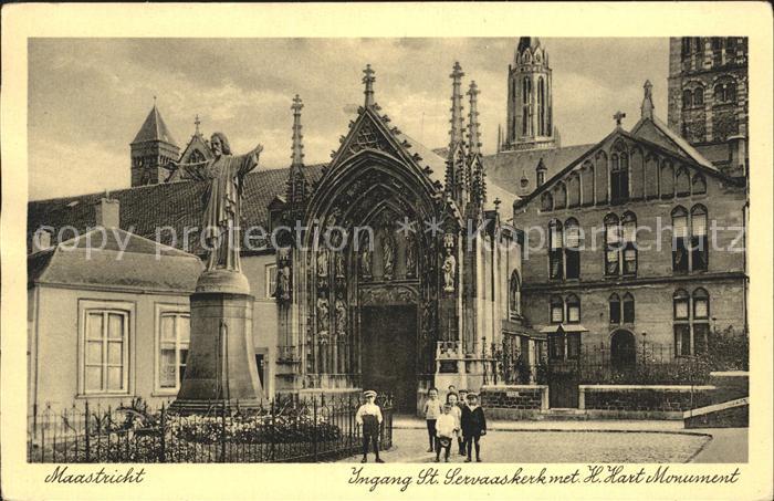 Maastricht St. Servaaskerk H. Hart Monument