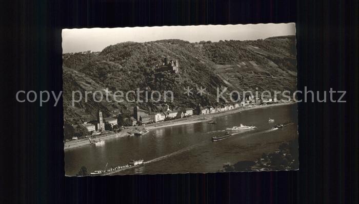 St Goarshausen Blick auf den Rhein Binnenschifffahrt