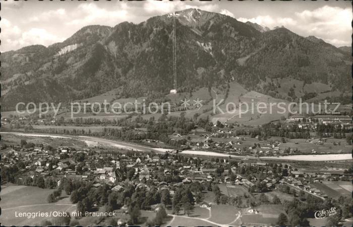 Lenggries mit Brauneck Bergbahn Fliegeraufnahme