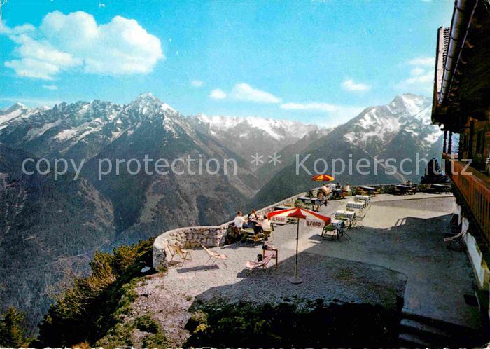 Gschoesswandhuette Zillertal Sonnenterrasse