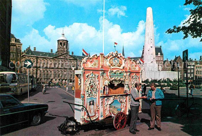 Amsterdam Niederlande De Dam met Koninklijk Paleis uit Nationaal Monument en Dra