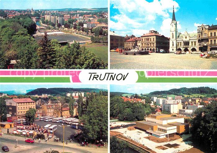 Trutnov Panorama Radnice na Gottwaldove nabiezi Radnice Autobusovse hotelem Mosk