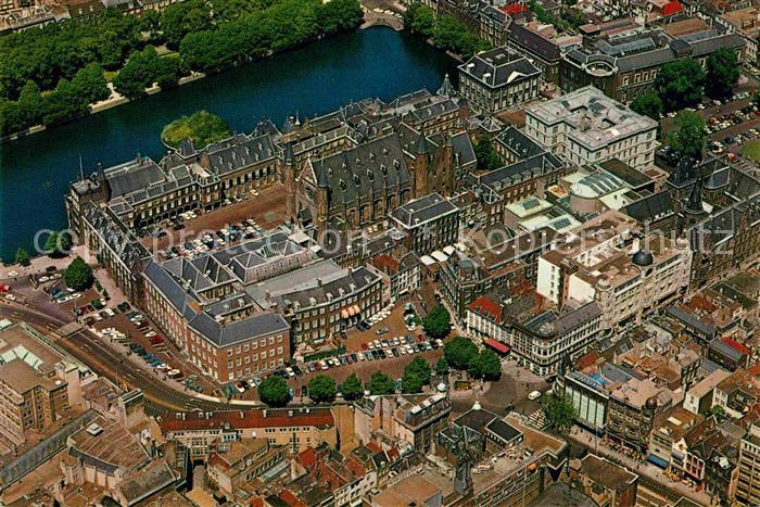 Den Haag Buitenhof met Regeringsgebouwen Fliegeraufnahme