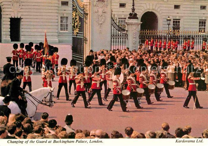 Leibgarde Wache Changing of the Guard Buckingham Palace