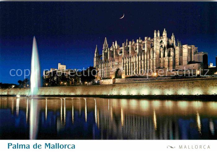 Palma de Mallorca Kathedrale Fontaene Nachtaufnahme