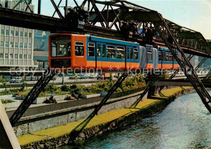 WUPPERTAL NRW Schwebebahn am Neuen Weg