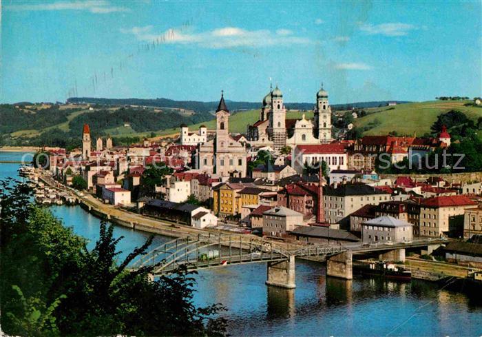 PAssAU Bayern Donaupartie mit Hafen Dom Kirche