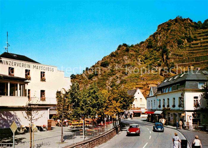 Mayschoss Hauptstrasse mit Winzerverein und Saffenburg