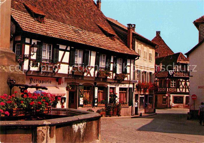 Ribeauville Haut Rhin Elsass Fontaine et vieilles maisons de la Place de la Sinn