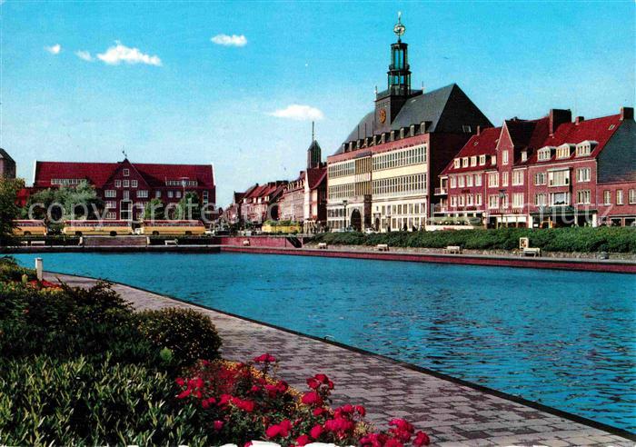 Emden Ostfriesland Rathaus mit Delft