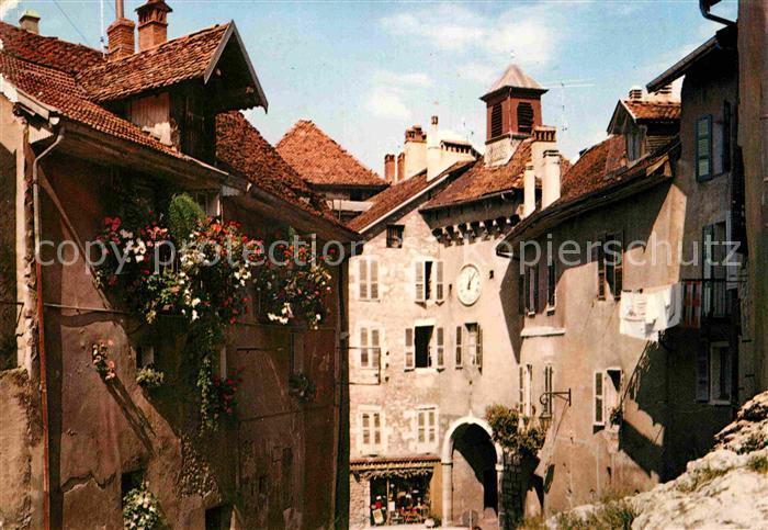 Annecy Haute-Savoie Les Vieux Quartiers La Cote Nemours et
