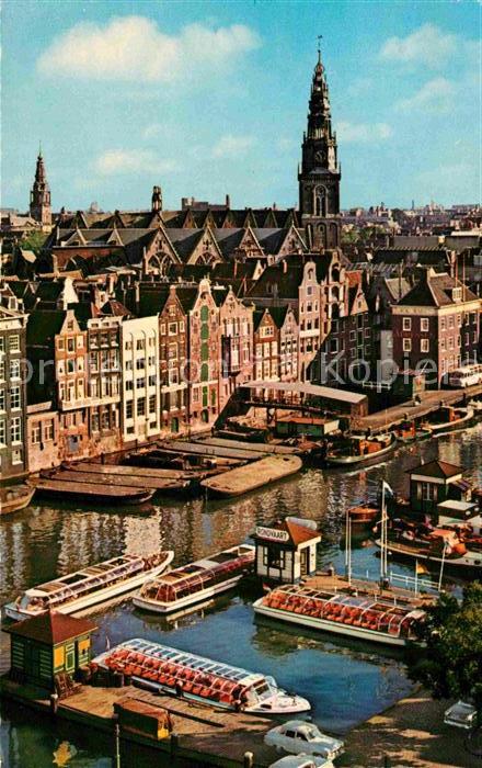 Amsterdam Niederlande Damrak met Oude Kerk Damrak mit Alter Kirche